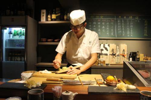 英亚官网首页_主要城市治理雾霾显成效 专家:养生护肺重在防(图3) 英亚官网