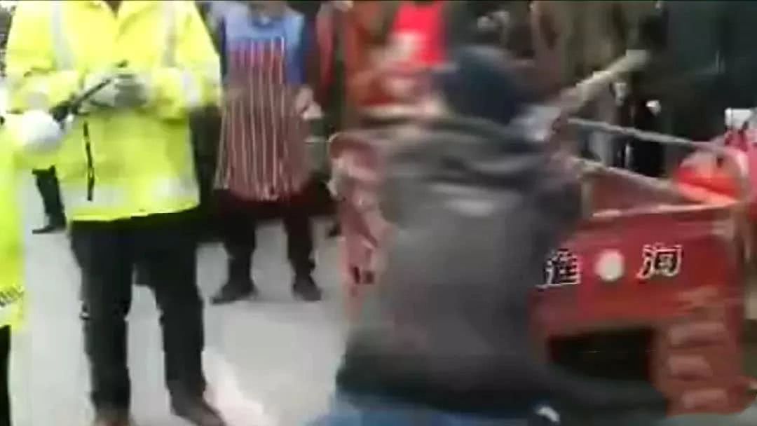 英亚官网-《一拳超人》琦玉角色歌曲PV公开 第二季动画制作中(图1) 英亚官网