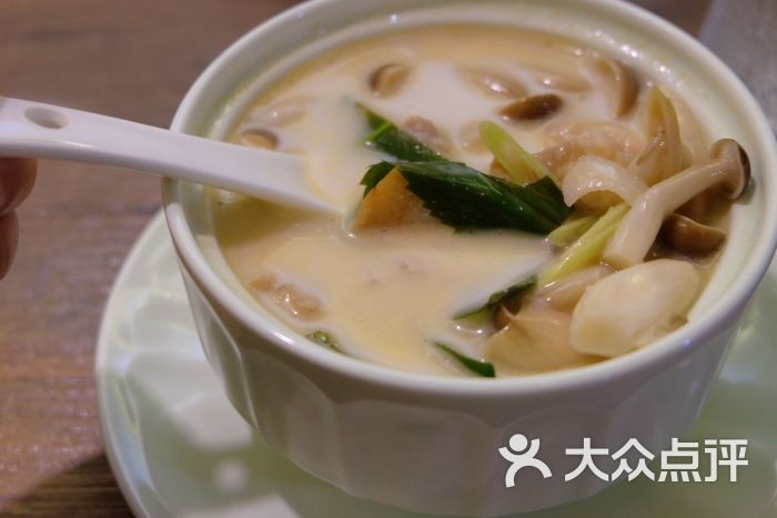 广州严查医保卡变购物卡 两家药店被取消医保资格:英亚官网首页(图3) 英亚官网