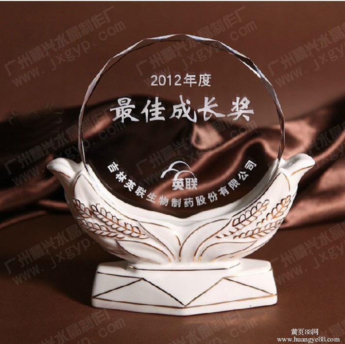 ‘英亚官网首页’如何辨别真假玻尿酸?从四点教你看清正品玻尿酸和黑诊所假货(图1) 英亚官方网站