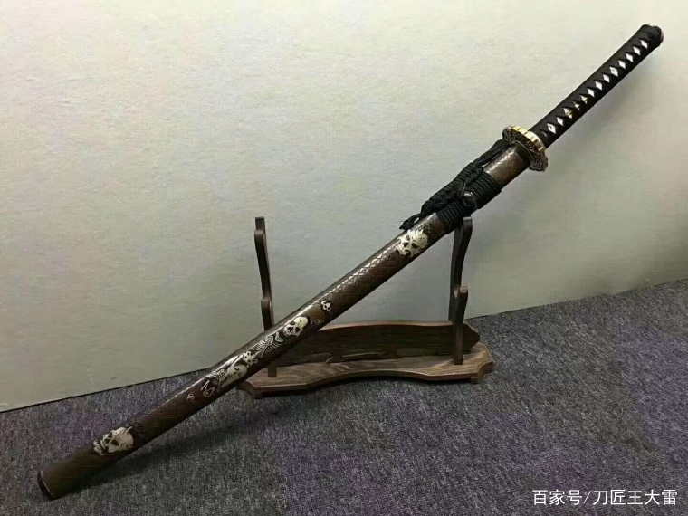 女主播疑打完玻尿酸后被冻歪下巴 医生回应:不可能|英亚官网(图3) 英亚官网首页